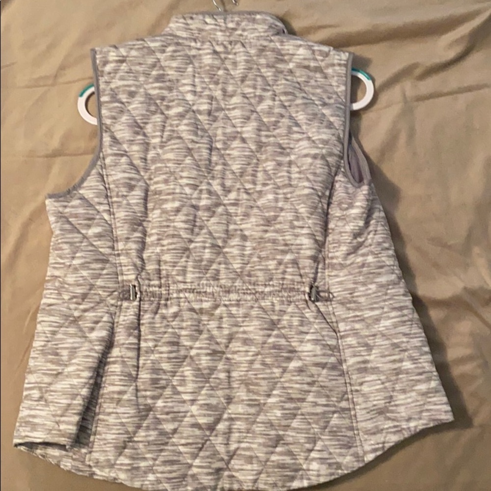 vest - Picture 2 of 4